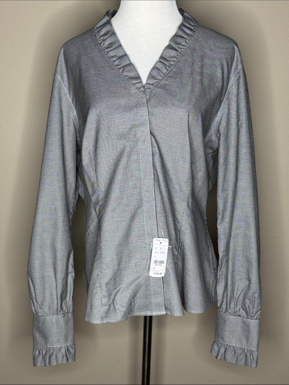 Brooks Brothers gray ruffled collared button down blouse size 16. - Picture 1 of 7